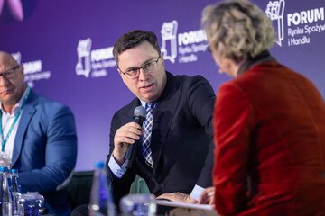 Uczestnicy Debaty Forum Spożywczego i&nbsp;Handlu w&nbsp;Warszawie