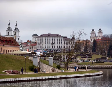 Miniatura: Białoruś wypuszcza więźniów. Wśród nich...