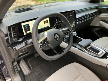 Renault Espace E-Tech full hybrid 200