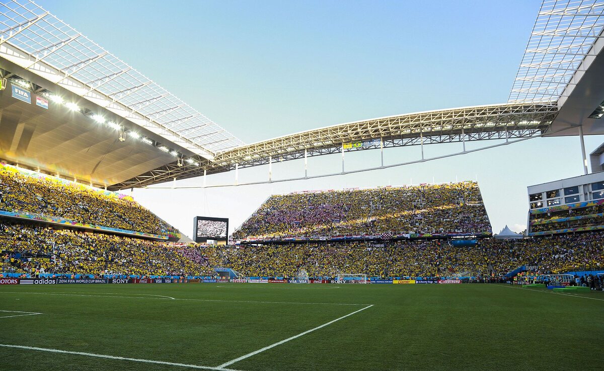 Tymczasowe trybuny na stadionie w Sao Paulo 