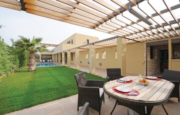 gkr198_outdoor_01