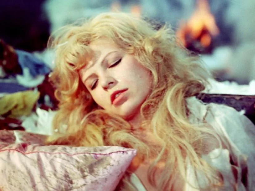 Czy aktorka na zdjęciu to Irena Karel?