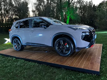Nowy Nissan X-Trail 2026 Nowy model N-Trek