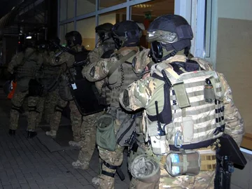 Policja rozbiła gang handlarzy narkotyków 