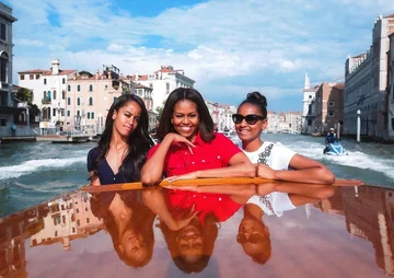 Malia Obama, Michelle Obama, Natasha Obama 