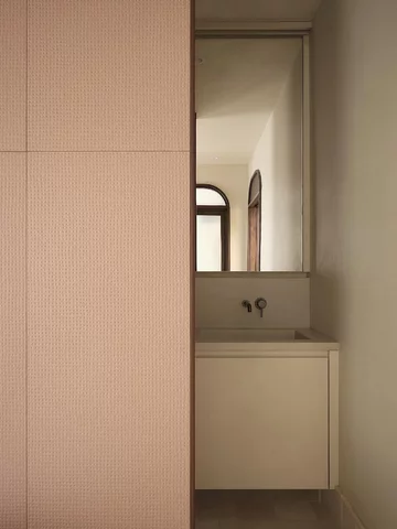 Wnętrze, które dojrzewa z czasem, projekt Michael Godmer Studio 