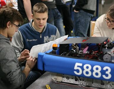 Miniatura: Robot z Kraśnika poleci do Kanady z FedEx...