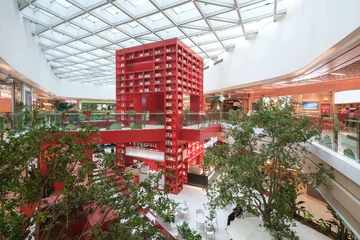 Atrium centrum handlowego w Qingdao zaprojektowane przez CLOU architects na wzór miasta przyszłości v2com, 3565-14, CLOU architects