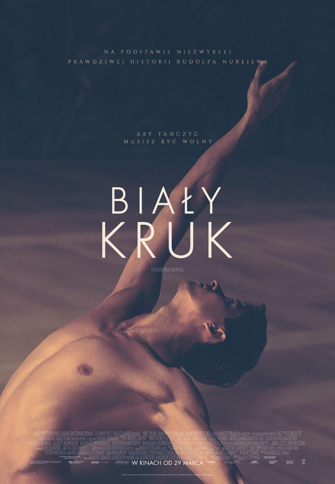 plakat filmu "Biały Kruk" (2018)
