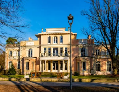 Miniatura: Zimowa promocja w polskim uzdrowisku....