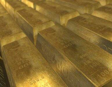 Miniatura: Rekordowe ceny złota. Handel napędzany...