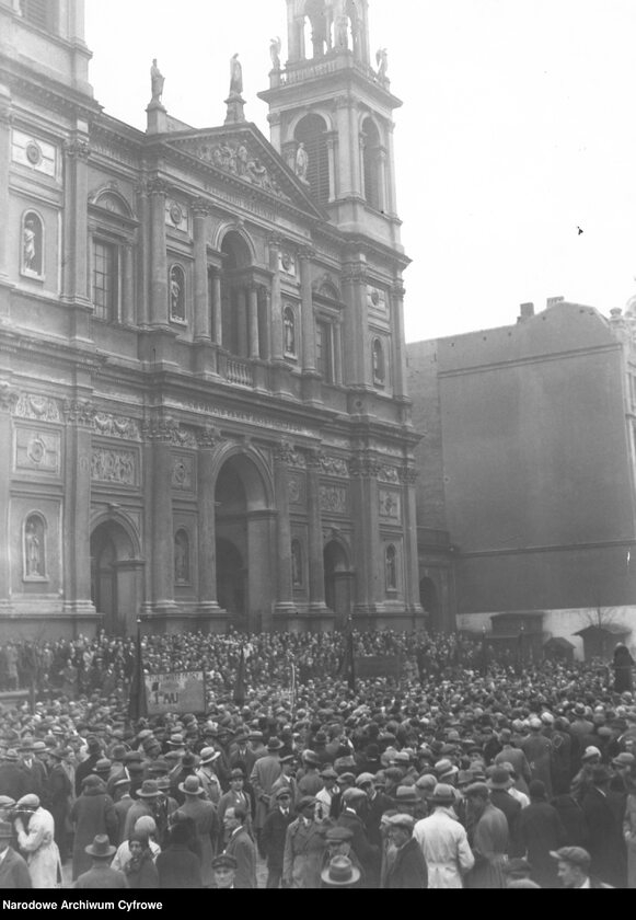 Wiec Polskiej Partii Socjalistycznej w Warszawie podczas obchodów święta 1 Maja (1 V 1931 r.) 