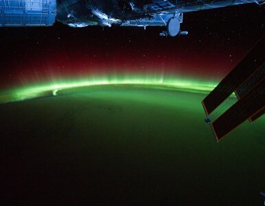 Miniatura: Ziemia rozbłysła na zielono w wideo NASA....