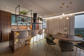 Wnętrze z&nbsp;duszą i&nbsp;widokiem na&nbsp;morze, projekt Jasicka & Śnieżek Interior Design