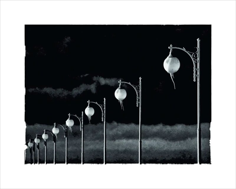 Fotografie Stanisława Cioka z&nbsp;lat 80. i&nbsp;90. oraz&nbsp;z&nbsp;ostatniego cyklu &bdquo;Bezsenna&rdquo; prezentowane na&nbsp;wystawie &bdquo;Stanisław Ciok. Fotografie&rdquo; w&nbsp;Starej Galerii ZPAF w&nbsp;Warszawie