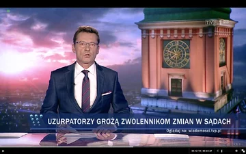 Paski informacyjne z "Wiadomości" TVP 