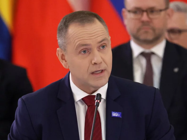 Miniatura: Internauci ocenili angielski Nawrockiego....