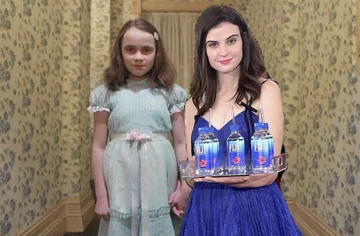 Mem z FIJI Water Girl 