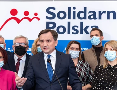 Miniatura: Bloomberg pisze o „polskich podżegaczach”,...