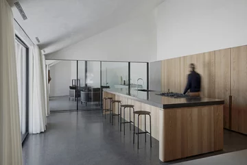 Dom rodzinny z ujeżdżalnią koni, projekt Atelier Barda v2com, 1677-04