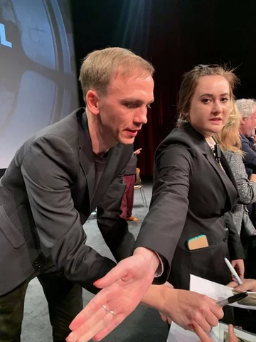 Jan Komasa  surrounded by many Americans and Euroepan fans! 