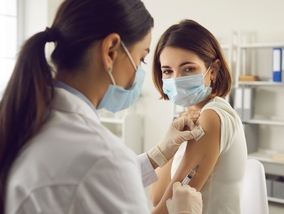 Dla kogo piąta dawka szczepionki na COVID-19? Minister ogłosił rekomendacje