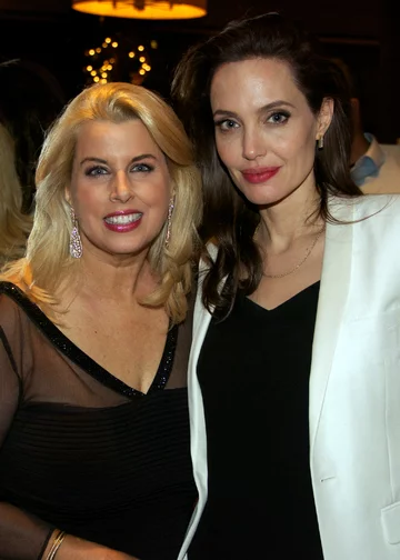 Rita Cosby i Angelina Jolie 