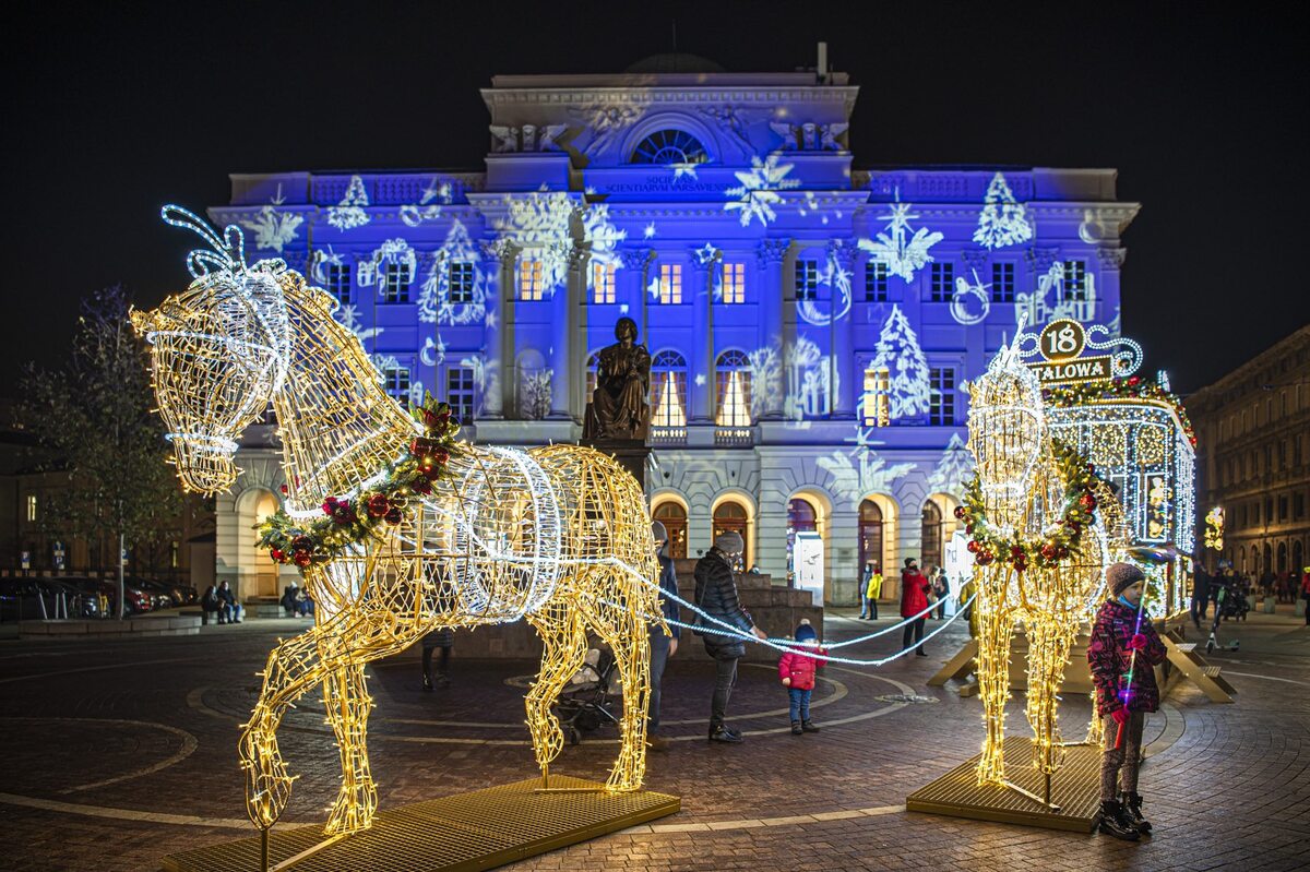 Świąteczne iluminacje w Warszawie 