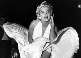 Miniatura: Trzy postacie, ale tylko dwie coś łączy....