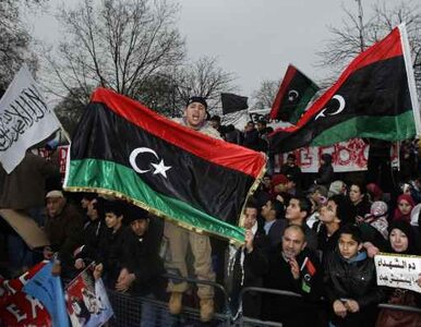 Miniatura: Libia: dowódca rebeliantów pozwie Wielką...