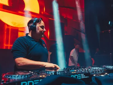 Miniatura: DJ Kris i&nbsp;kulisy tworzenia Sunrise...