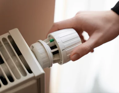 Miniatura: 500 zł mandatu za zakręcanie grzejników?...