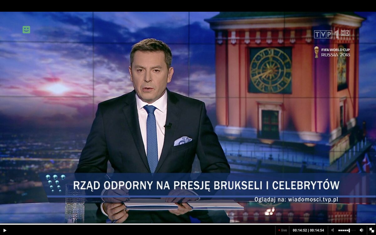 Paski informacyjne z "Wiadomości" TVP 