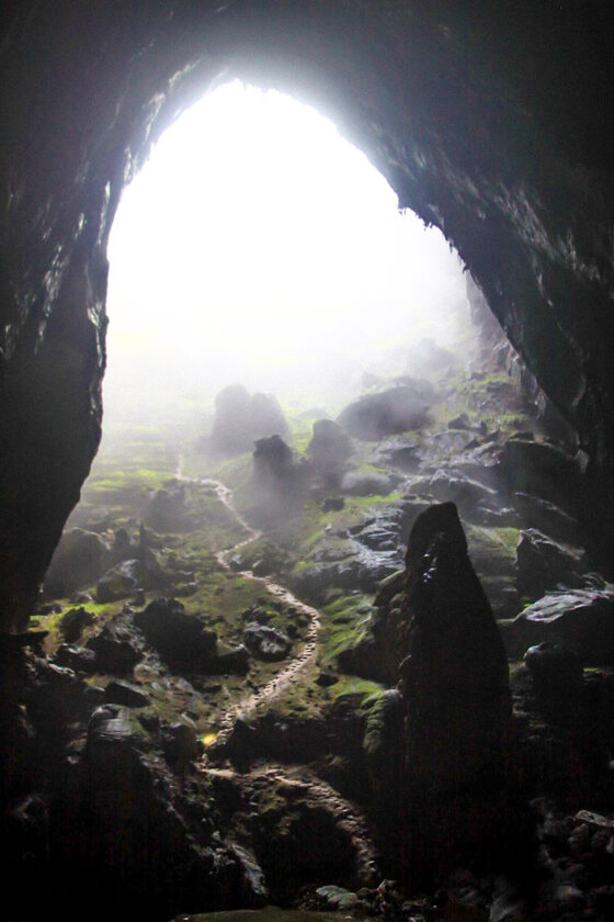 Jaskinia Hang Son Doong w Wietnamie 