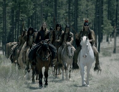 Starcie Max kontra Netflix: Najwyżej oceniane seriale tego roku