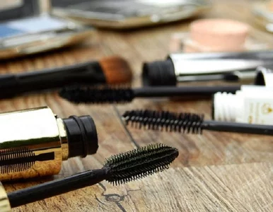 Miniatura: Serum do rzęs - jakich składników szukać w...