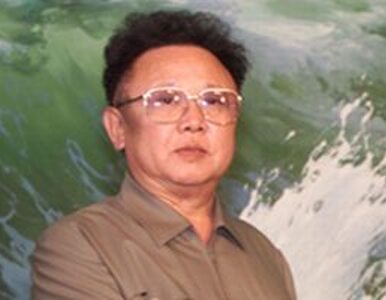 Miniatura: Pancerny orszak Kim Dzong Ila zmierza ku...