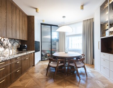 Miniatura: Kupili dwie „ruiny” w przedwojennej...