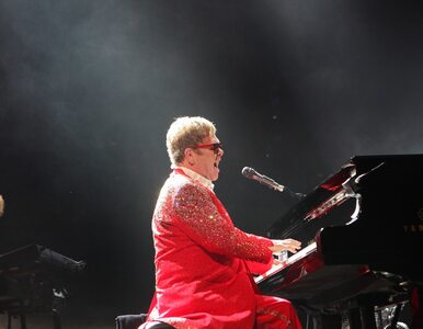 Miniatura: Elton John wyznaje, dlaczego tak chętnie...