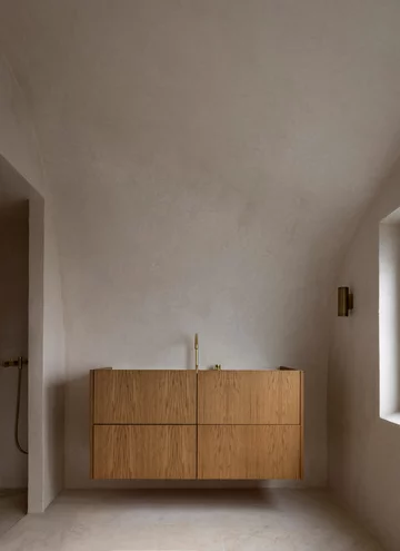 Dom w starej wiejskiej szkole, projekt Norm Architects Norm Architects