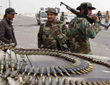 Miniatura: Libia: Kadafi użył artylerii przeciw...