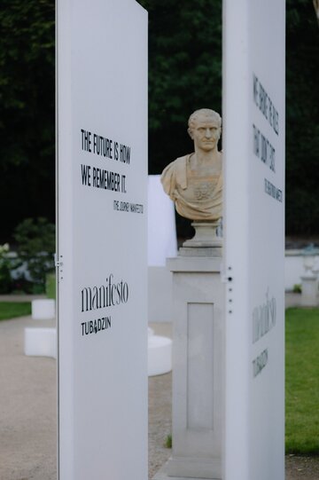 Tubądzin Manifesto w Łazienkach Królewskich – opowieść o pięknie, kreacji i odwadze 