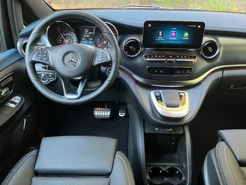 Mercedes EQV 300 