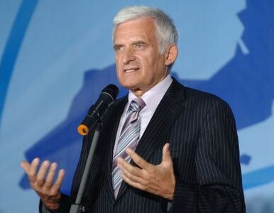 Miniatura: Buzek: Europie potrzebny jest wzrost...