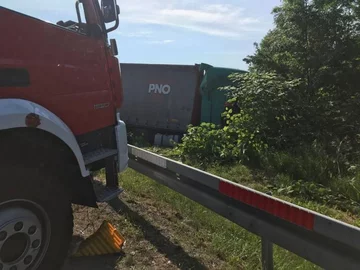 Ciężarówka śmiertelnie przygniotła kierowcę 