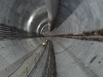 Prace na terenie budowy tunelu pod Świną 