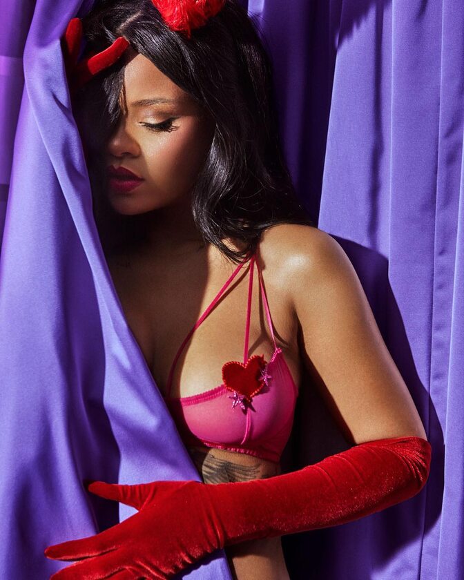 Rihanna prezentuje najnowszą kolekcję Savage x Fenty 