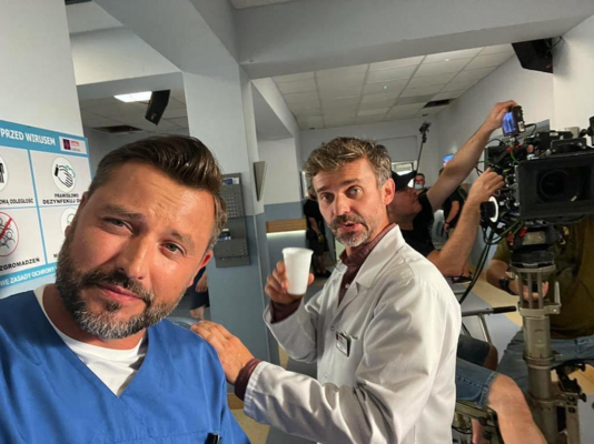 Miniatura: „Na dobre i na złe” – fotki z planu 23....