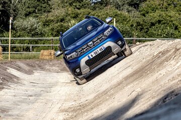 Trzy ważne auta dla&nbsp;Polak&oacute;w: Dacia Duster, Kia Sportage i&nbsp;Opel Astra