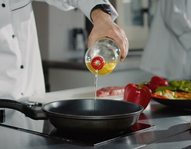 Miniatura: Zrób to po smażeniu, a hydraulik nie...